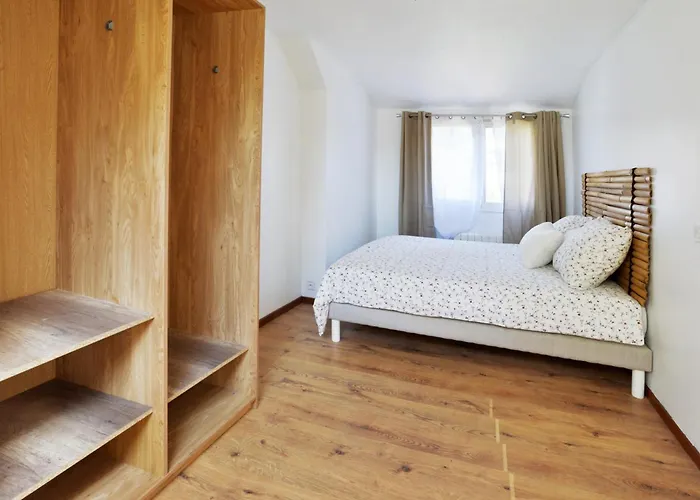 Holiday home Maison Chaleureuse A Ferolles-Attilly